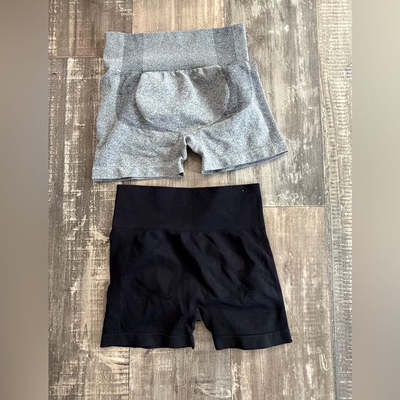 Pants - 2 booty lifting Gray and Black High-Waisted Shorts Set